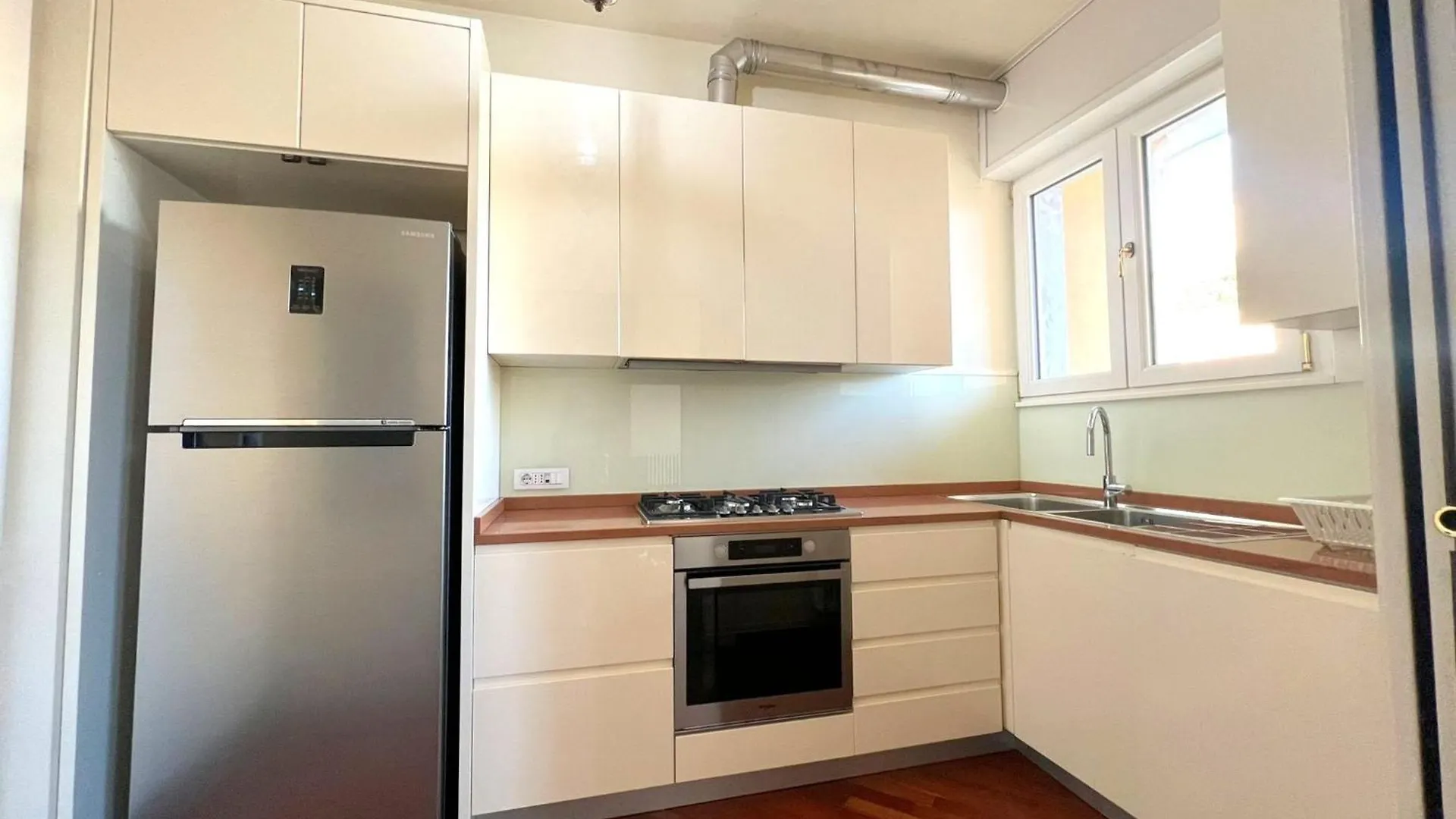 Accomodo Mip45 Porta Vittoria Milan 0*,  Italy